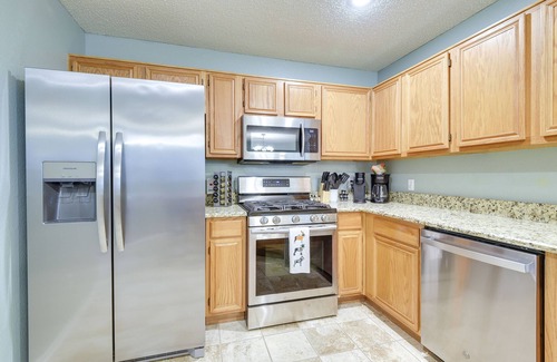 Waxahachie House | Family-Friendly Waxahachie Home w/ Patio & Yard!