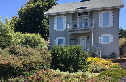 Elk House | Family Friendly, White Water Ocean Views