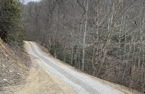Maggie Valley Cabin | Family friendly with all the amenities of home, hot tub, pool table, fire pit.