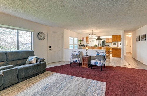 Roseburg House | Family-Friendly Winston Vacation Rental w/Deck!
