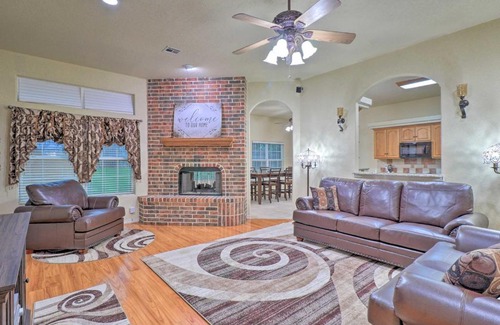 Woodway House | Family-Friendly Woodway Home with Private Yard!