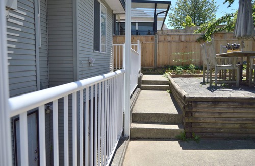 East Newton North House | Family, friends, and lovers suite