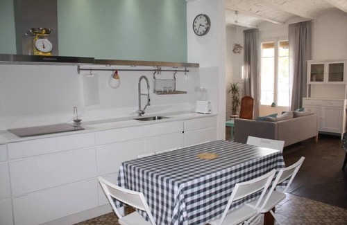 el Camp d'en Grassot i Gracia Nova Apartment | Family Friendy flat of 120 m2 and a big terrace in the typical Gracia district