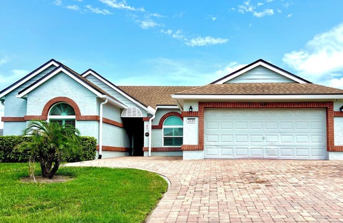 Mill Run House | Family Fun 3bd Home w/Pvt Pool, Games Room!