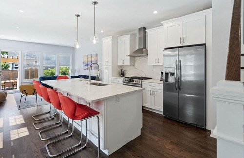 Wall House | Family Fun Beach Vacation: 1.5 blocks to ocean. Bonus Roof Top Patio