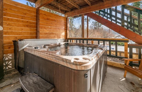 Fawnskin House | Family Fun Cabin - Mountain home with Game Room, Hot Tub and Lake Views!