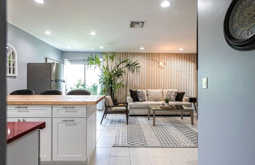 Studio City Condo | Family Fun Condo studio city