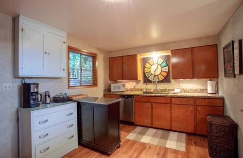 Sagle House | Family Fun Lake Cabin With Hot Tub and Private Dock