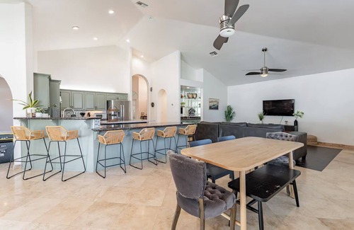 Central Scottsdale House | Family Fun Oasis-Pickleball,Heated Pool,waterslide