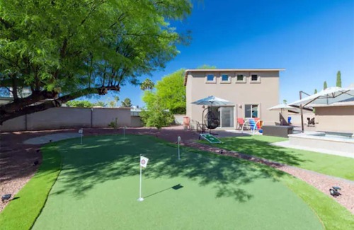 Tucson House | Family Fun Vacation, Heated Pool, Gameroom, Sauna