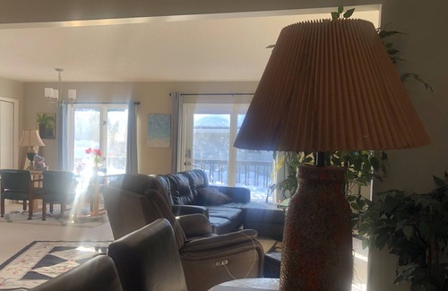 East Bloomington House | Family gatherings 3 living rooms spacious kitchen with fireplace