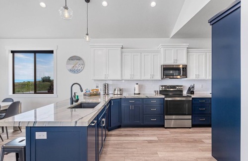 Fish Haven House | Family Gatherings | Boat Parking | Entertainment