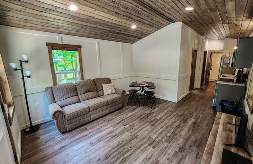 Guntersville Apartment | Family Get Away Tiny House Cabin with Bunk Room+Pet Friendly! Lake Guntersville