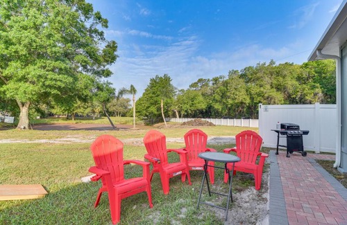 Bearss Plaza House | Family Getaway 11 Mi to Dtwn Tampa Pets Welcome!
