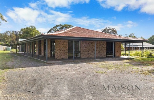 Salt Ash House | Family Getaway in Salt Ash