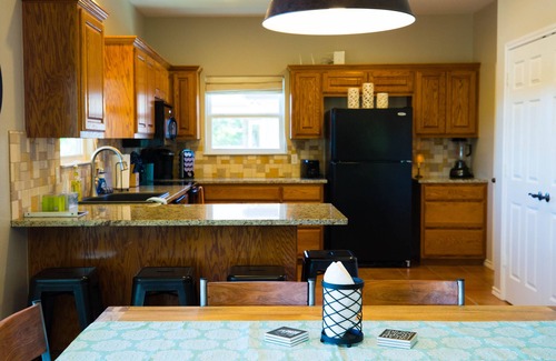 Kingsland House | Family Getaway - LBJ Waterfront - Beautiful Lake Views - Game Room - Boat Dock