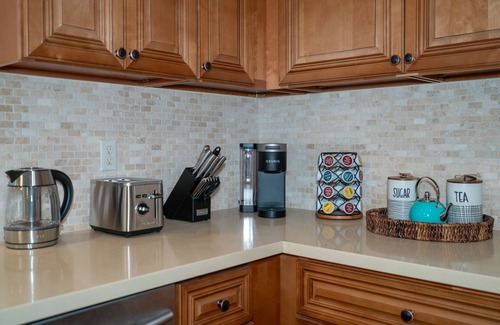 Walnut House | Family Getaway Pool House 5 Beds for 10 Near Disney Mt. SAC Supermarket Shopping