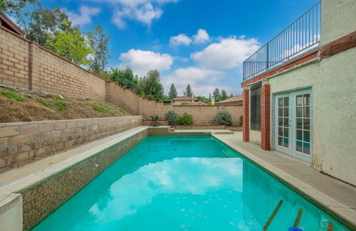 Walnut House | Family Getaway Pool House 5 Beds for 10 Near Disney Mt. SAC Supermarket Shopping