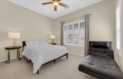Enterprise House | Family Getaway Single Story Home Pool Table 4BR 5 Queens 12 Miles to The Strip