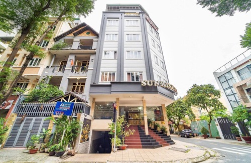 Binh Chanh House | Family Getaway – Spacious Triple at Trung Son