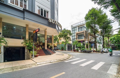 Binh Chanh House | Family Getaway – Spacious Triple at Trung Son