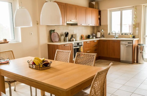 Voula Apartment | Family getaway, spacious and luxurious, sea view, terrace, next to Voula beach