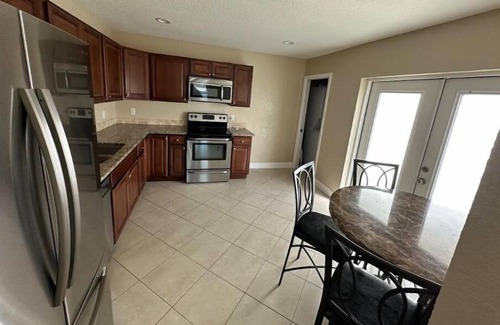 Lake Worth House | Family getaway