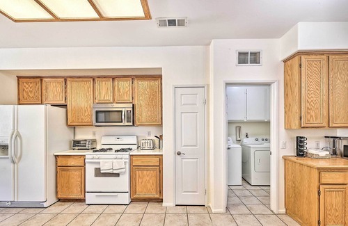 Corona House | Family Getaway w/ Patio - Near Golf Club!