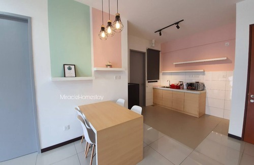 Kampung Bagan Dalam Condo | ❤️ Family & Group | Superb Poolview | PG Sentral #8pax ❤️