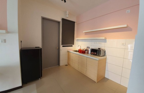 Kampung Bagan Dalam Condo | ❤️ Family & Group | Superb Poolview | PG Sentral #8pax ❤️