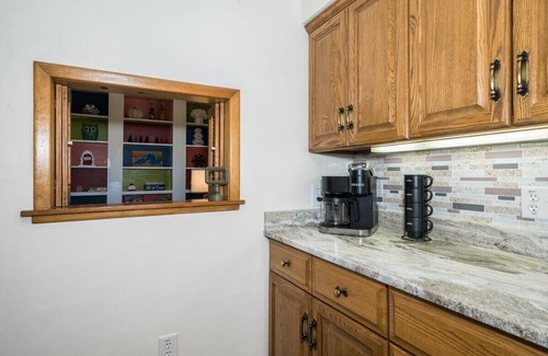 Superior House | Family, Group Friendly, Large Yard, Only 6 Miles To Duluth, MN! EV Charger