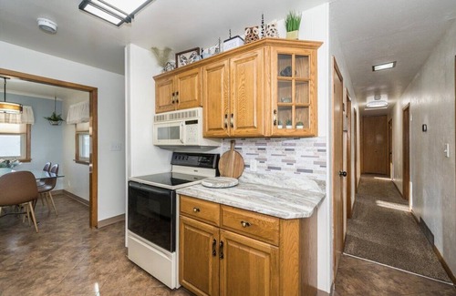 Superior House | Family, Group Friendly, Large Yard, Only 6 Miles To Duluth, MN! EV Charger