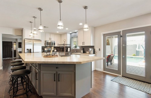 Scottsdale Country Acres House | Family/Group Space: Has it ALL with 2 Neighboring Houses+2Pools+Hot Tub &More!