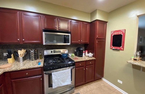 Irving Park House | Family, Groups - Convenient to Wrigley, Loop, Airport - Spacious 2200 Sq Ft