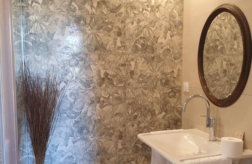 Bazouges-sur-le-Loir Bed & Breakfast | Family guesthouse near La Flèche, pets allowed
