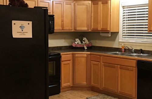 Mountain View House | FAMILY GUEST HOUSE-SPLIT BEDROOMS
