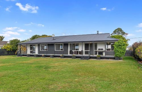 Waipu House | Family Haven - Waipu Holiday Home