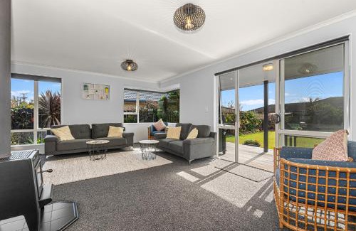 Waipu House | Family Haven - Waipu Holiday Home