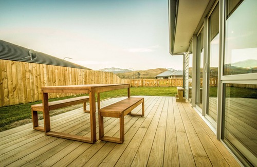 Lower Shotover House | Family Holiday Home - Entire House