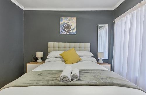 Greater Johannesburg Metropolitan Area House | Family Holiday Home in Randburg