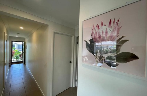 Dakabin House | Family Holiday Vibe House in Dakabin