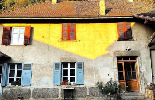 Saint-Benoit House | Family home in the country