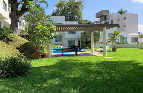Cuernavaca House | Family home: 2 pools, private gym, parking x2 - 6 min downtown, near venues