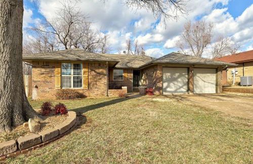 Edmond House | Family Home 5 Beds 3 Baths By Oc