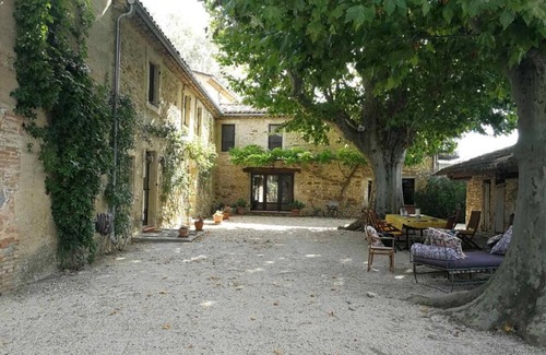 Tulette House | Family home amidst vineyards in Drôme provençale