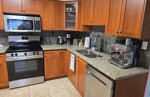 District of North Vancouver Apartment | Family Home
