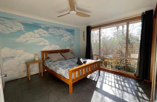 Moruya Heads House | Family home, close to beach and town