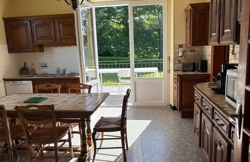 Eymoutiers House | Family home