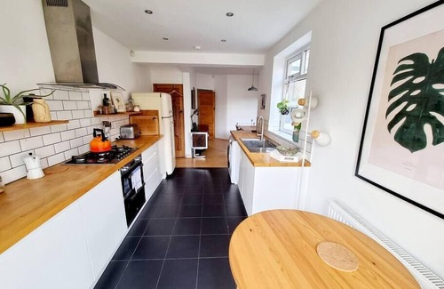 Chorlton-cum-Hardy House | Family Home In Chorlton by City SuperHost