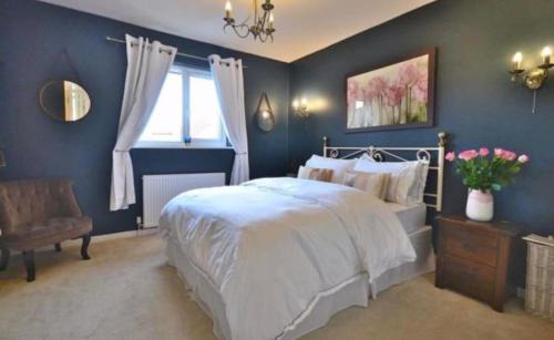 Dunmow House | Family home in Great Dunmow for up to 5 guests